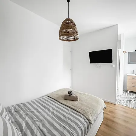 Retraite Télétravail · 4 Avec Sdb · Bureau Dans Chaque · Terrasse * Poitiers