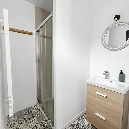 Retraite Télétravail · 4 Avec Sdb · Bureau Dans Chaque · Terrasse *