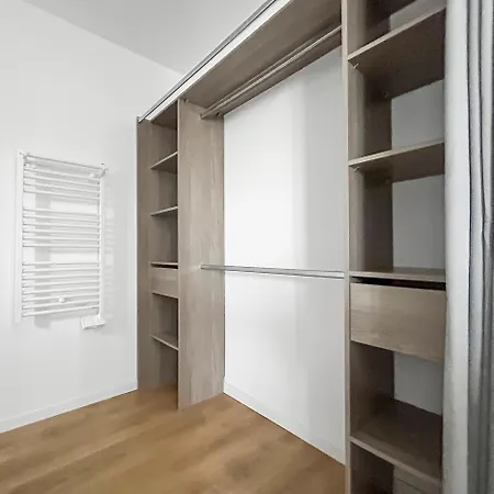 Villa Retraite Télétravail · 4 Avec Sdb · Bureau Dans Chaque · Terrasse