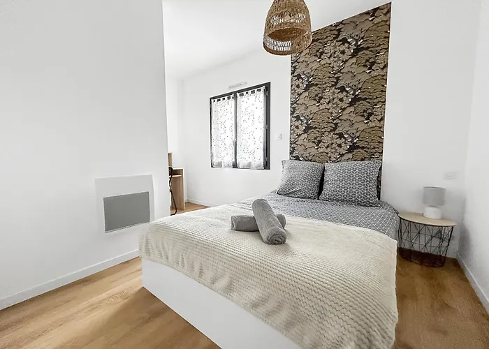 Retraite Télétravail · 4 Avec Sdb · Bureau Dans Chaque · Terrasse Villa Poitiers