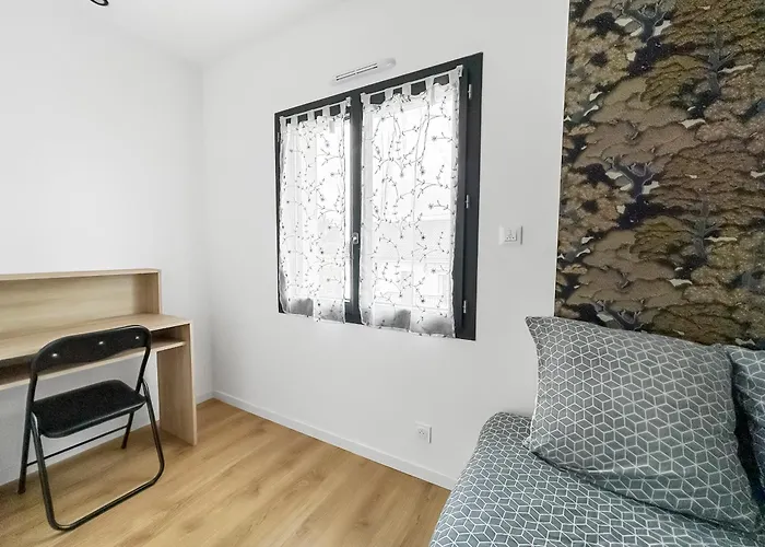 Villa Retraite Télétravail · 4 Avec Sdb · Bureau Dans Chaque · Terrasse