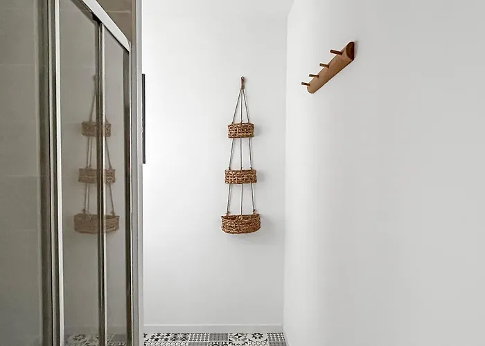 Retraite Télétravail · 4 Avec Sdb · Bureau Dans Chaque · Terrasse *