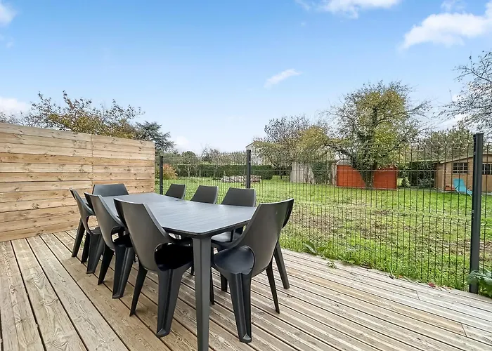 Villa Retraite Télétravail · 4 Avec Sdb · Bureau Dans Chaque · Terrasse