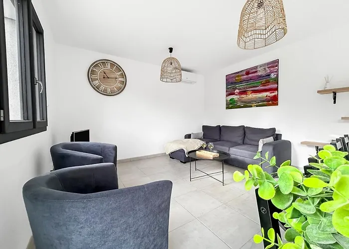 Retraite Télétravail · 4 Avec Sdb · Bureau Dans Chaque · Terrasse * Poitiers