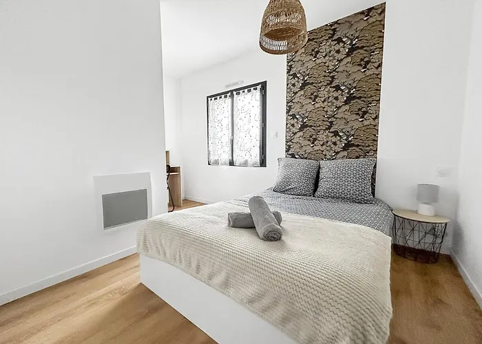 Retraite Télétravail · 4 Avec Sdb · Bureau Dans Chaque · Terrasse Poitiers