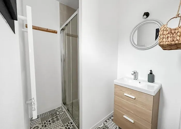 Retraite Télétravail · 4 Avec Sdb · Bureau Dans Chaque · Terrasse Villa