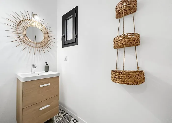 Retraite Télétravail · 4 Avec Sdb · Bureau Dans Chaque · Terrasse *